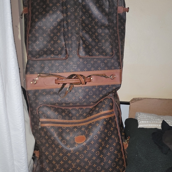 LV garment travel bag - Picture 2 of 6